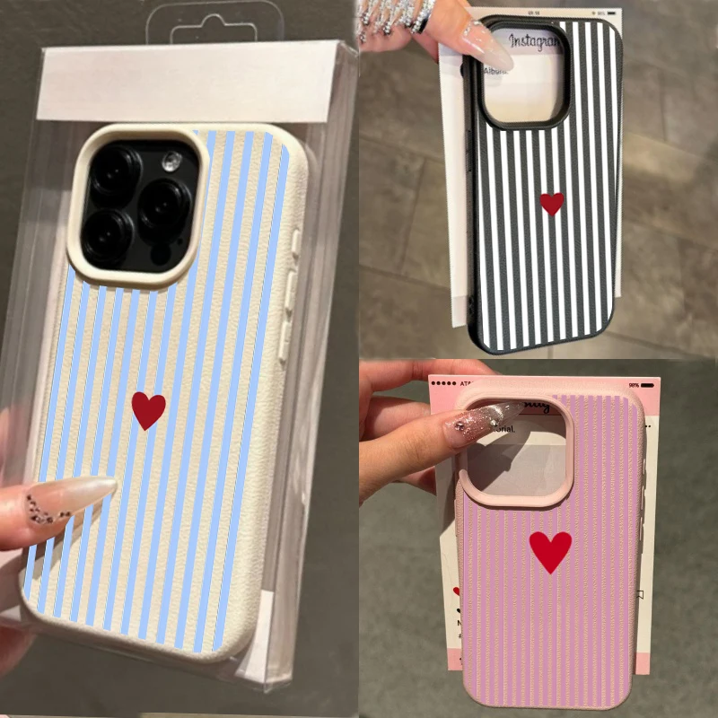 Cover a cuore a righe colorate - Realme Note 50 recensione e prezzo