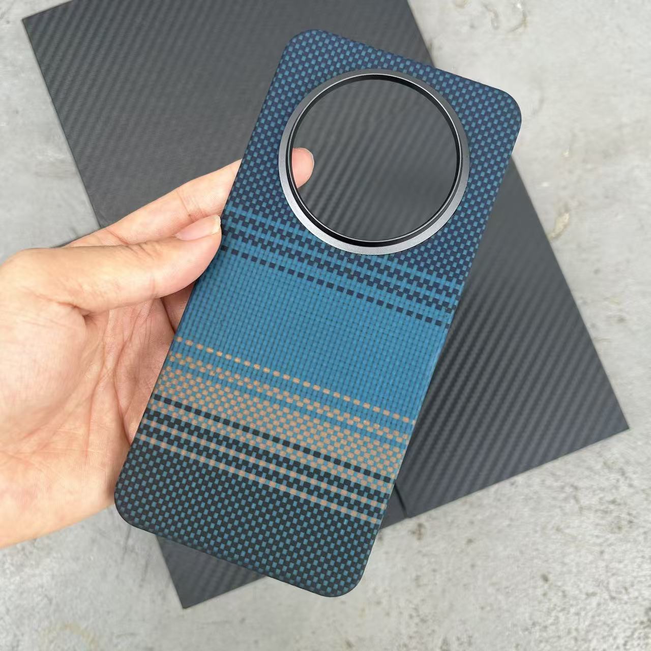 Fibra di carbonio ultrasottile - Huawei Pura 70 recensione e prezzo